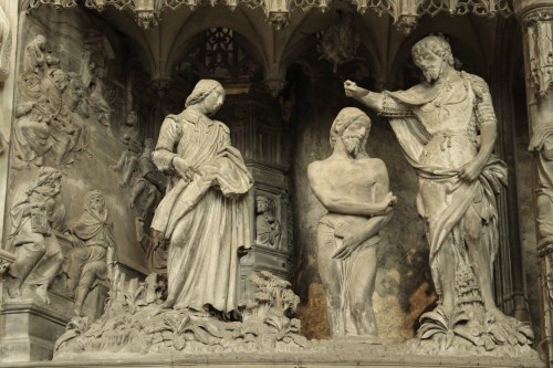 Chartres
                Cathedral Ambulatory Baptism